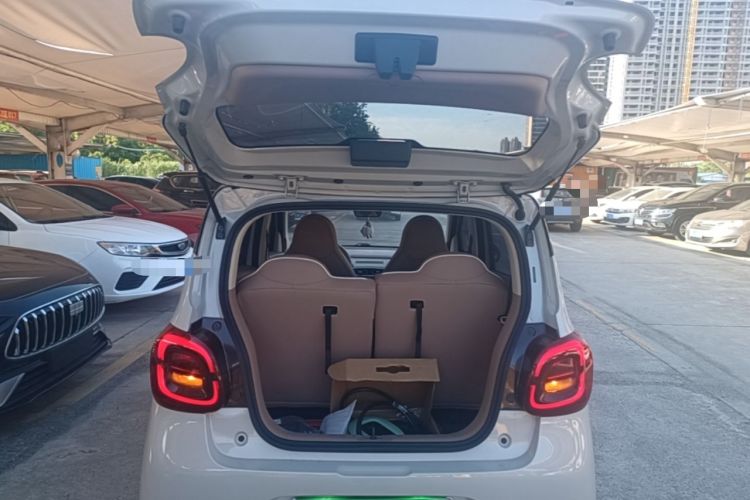 Used Wuling Hongguang MINIEV 2025 Four-Door Version Advanced Edition Trunk