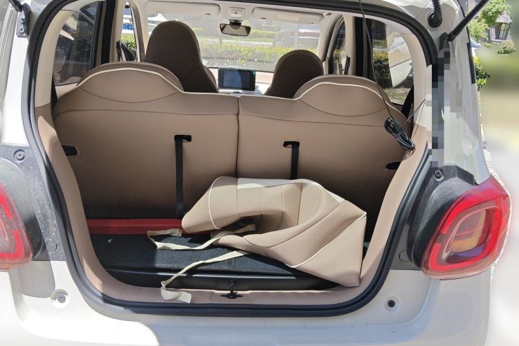 Used Wuling Hongguang MINIEV 2025 Four-Door Version Zhenxiang+ Edition Trunk