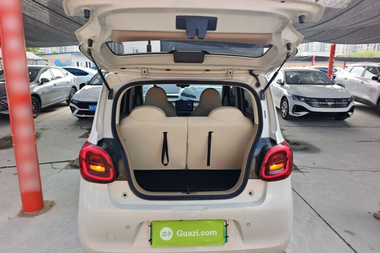 Used Wuling Hongguang MINIEV 2025 Four-Door Version Advanced Edition Trunk