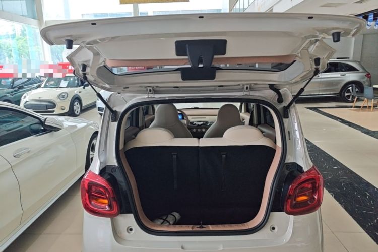 Used Wuling Hongguang MINIEV 2025 Four-Door Version Advanced Edition Trunk