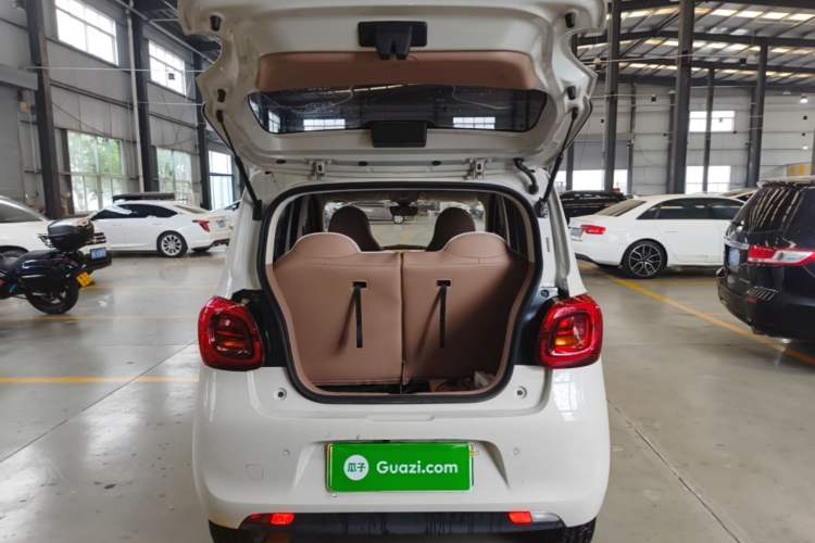 Used Wuling Hongguang MINIEV 2025 Four-Door Version Advanced Edition Trunk