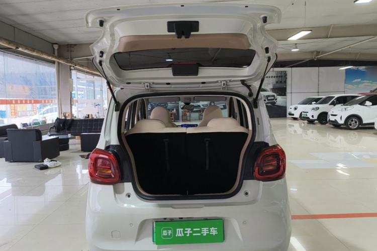 Used Wuling Hongguang MINIEV 2025 Four-Door Version Advanced Edition Trunk