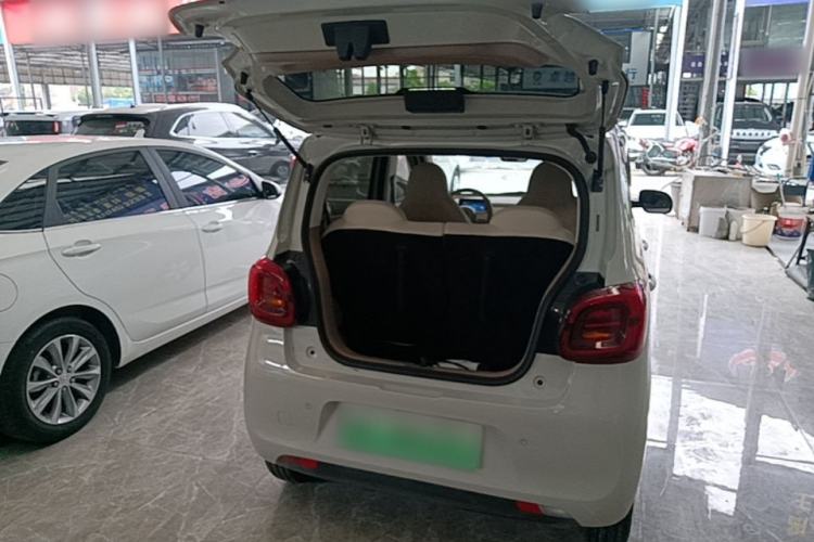 Used Wuling Hongguang MINIEV 2025 Four-Door Version Advanced Edition Trunk