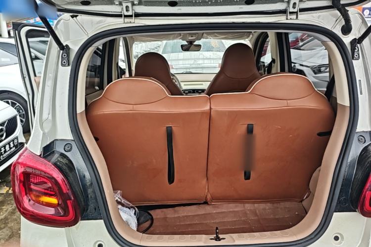 Used Wuling Hongguang MINIEV 2025 Four-Door Version Advanced Edition Trunk