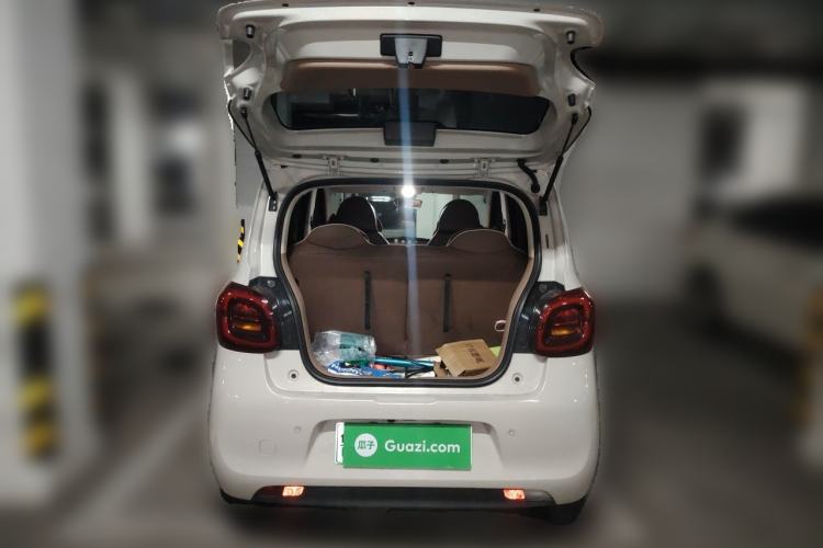 Used Wuling Hongguang MINIEV 2025 Four-Door Version Advanced Edition Trunk