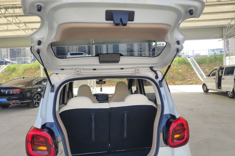 Used Wuling Hongguang MINIEV 2025 Four-Door Version Zhenxiang+ Edition Trunk