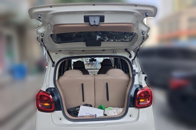 Used Wuling Hongguang MINIEV 2025 Four-Door Version Advanced Edition Trunk