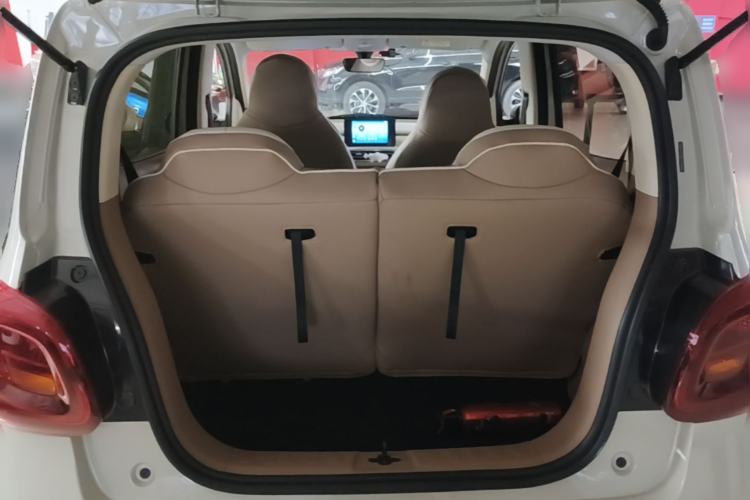 Used Wuling Hongguang MINIEV 2025 Four-Door Version Premium Edition Trunk