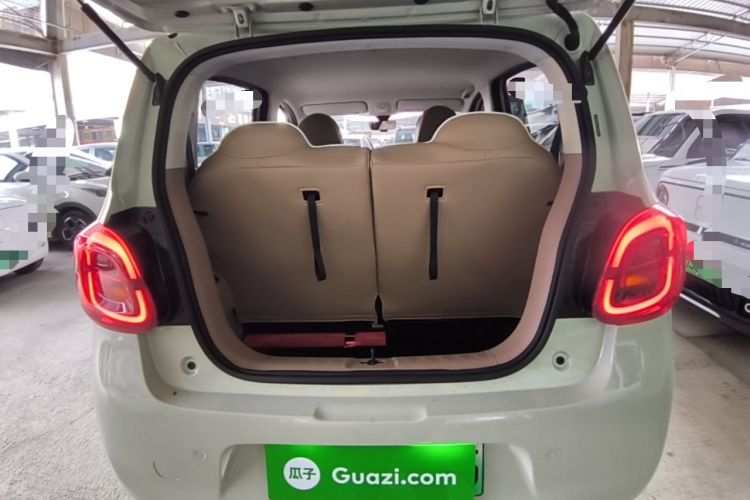 Used Wuling Hongguang MINIEV 2025 Four-Door Version Advanced Edition Trunk