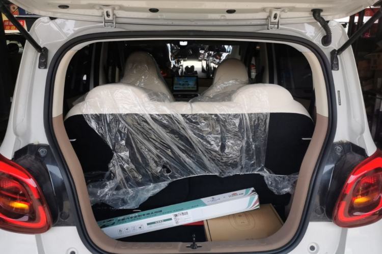 Used Wuling Hongguang MINIEV 2025 Four-Door Version Advanced Edition Trunk