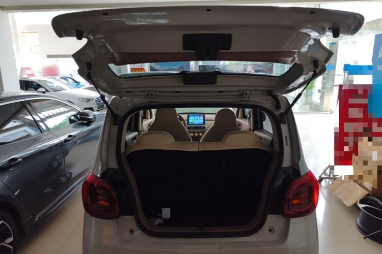 Used Wuling Hongguang MINIEV 2025 Four-Door Version Advanced Edition Trunk