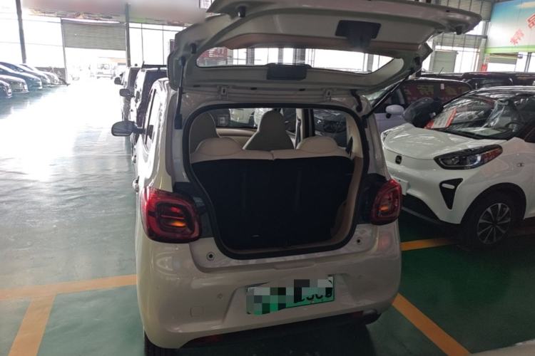 Used Wuling Hongguang MINIEV 2025 Four-Door Version Advanced Edition Trunk
