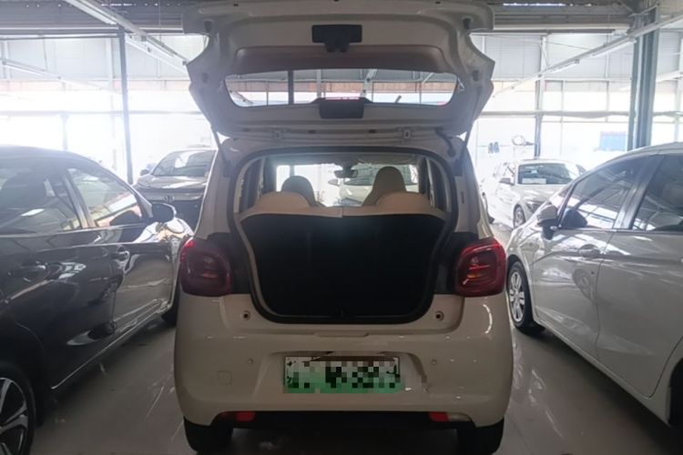 Used Wuling Hongguang MINIEV 2025 Four-Door Version Advanced Edition Trunk