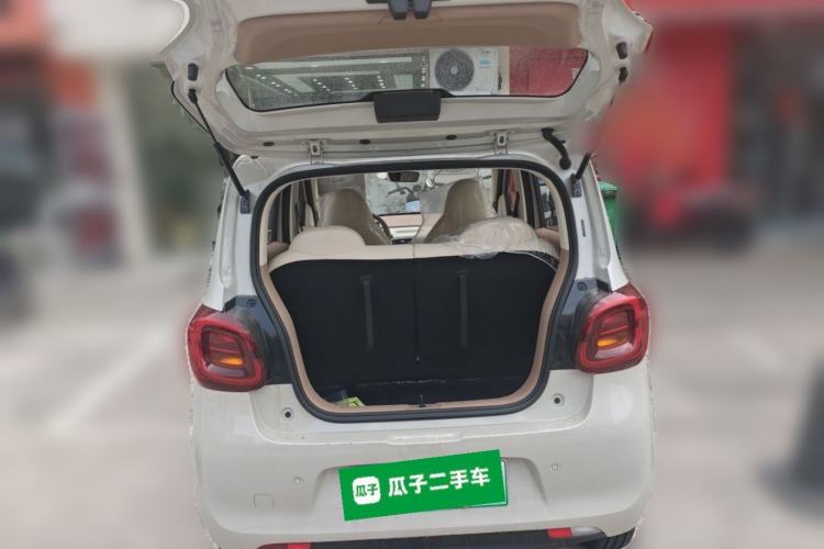 Used Wuling Hongguang MINIEV 2025 Four-Door Version Advanced Edition Trunk