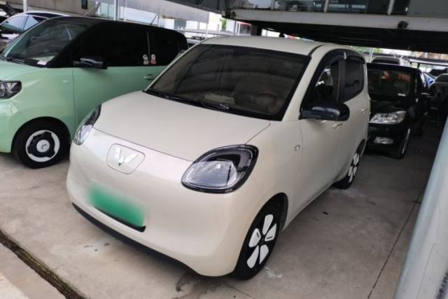 Ojetý Wuling Hongguang MINIEV 2025 Four-Door Version Advanced Edition