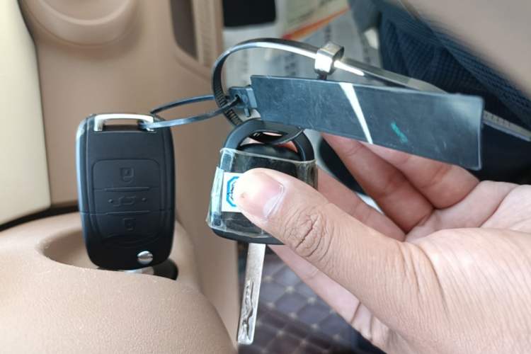 Used Wuling Hongguang MINIEV 2025 Four-Door Version Advanced Edition Vehicle Key