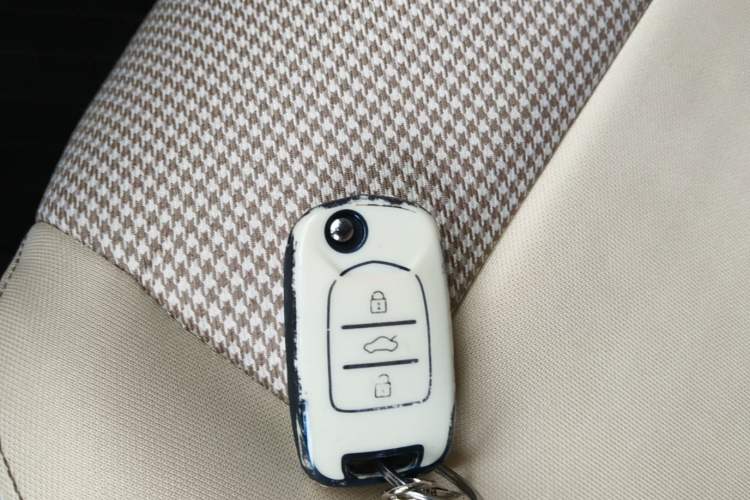 Used Wuling Hongguang MINIEV 2025 Four-Door Version Advanced Edition Vehicle Key