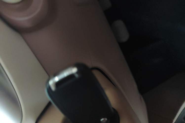 Used Wuling Hongguang MINIEV 2025 Four-Door Version Advanced Edition Vehicle Key