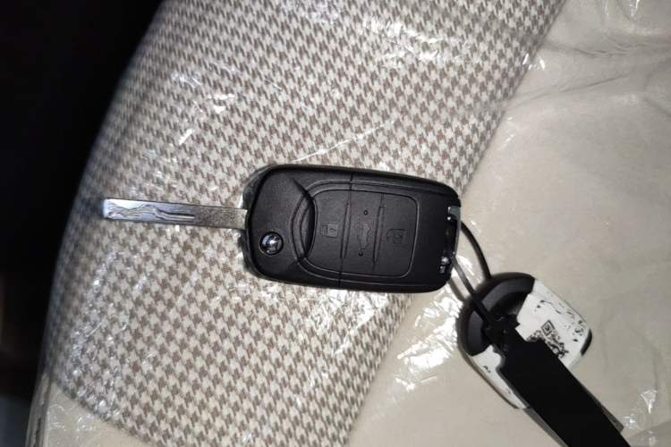 Used Wuling Hongguang MINIEV 2025 Four-Door Version Advanced Edition Vehicle Key