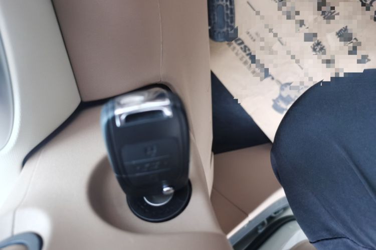 Used Wuling Hongguang MINIEV 2025 Four-Door Version Advanced Edition Vehicle Key