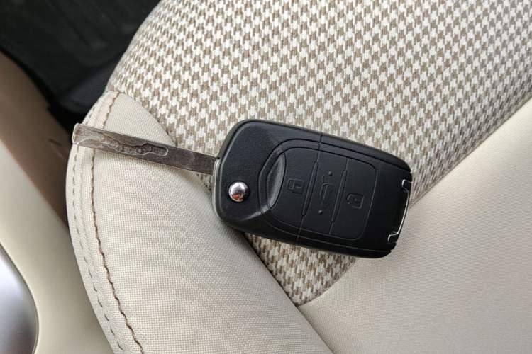 Used Wuling Hongguang MINIEV 2025 Four-Door Version Advanced Edition Vehicle Key