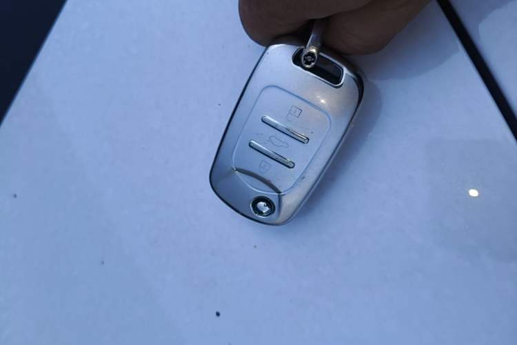 Used Wuling Hongguang MINIEV 2025 Four-Door Version Advanced Edition Vehicle Key