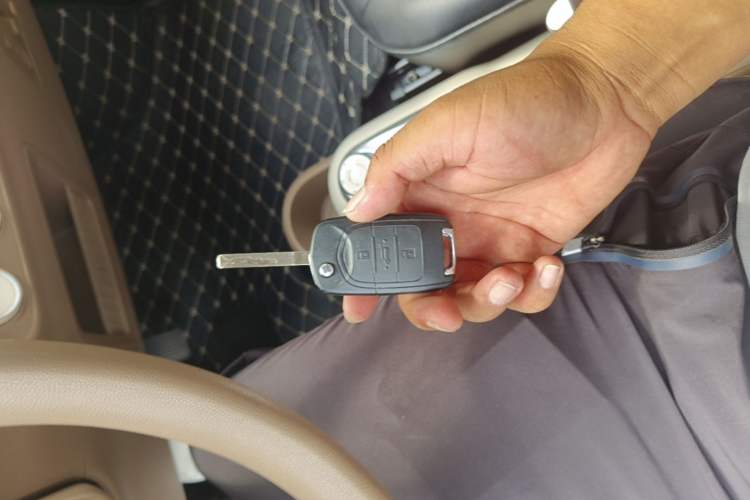 Used Wuling Hongguang MINIEV 2025 Four-Door Version Advanced Edition Vehicle Key