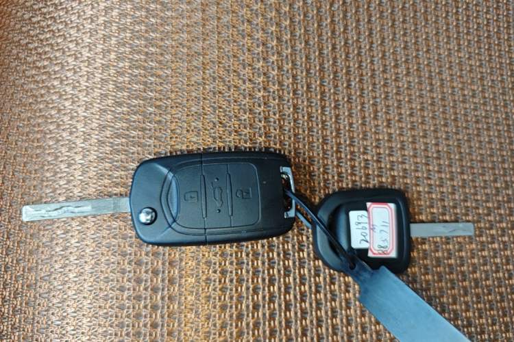 Used Wuling Hongguang MINIEV 2025 Four-Door Version Advanced Edition Vehicle Key