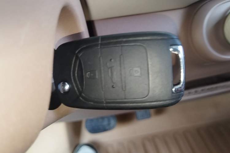 Used Wuling Hongguang MINIEV 2025 Four-Door Version Advanced Edition Vehicle Key