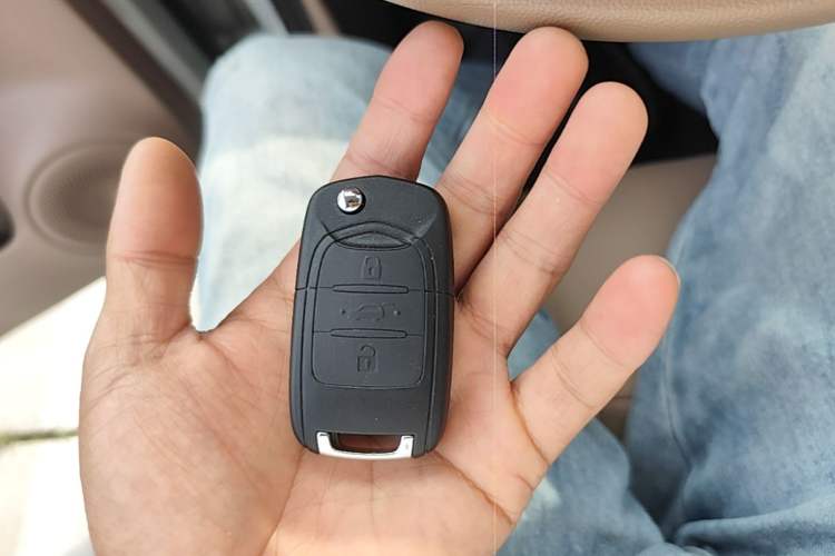 Used Wuling Hongguang MINIEV 2025 Four-Door Version Advanced Edition Vehicle Key