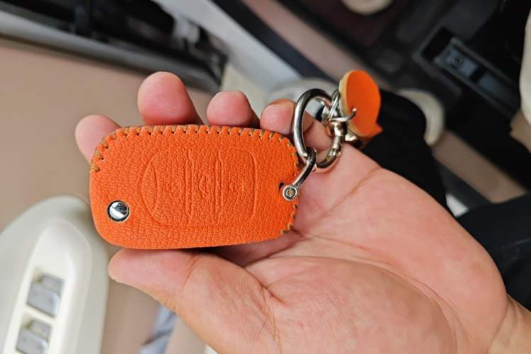 Used Wuling Hongguang MINIEV 2025 Four-Door Version Advanced Edition Vehicle Key