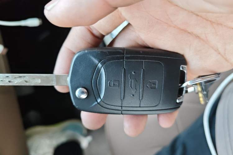 Used Wuling Hongguang MINIEV 2025 Four-Door Version Advanced Edition Vehicle Key