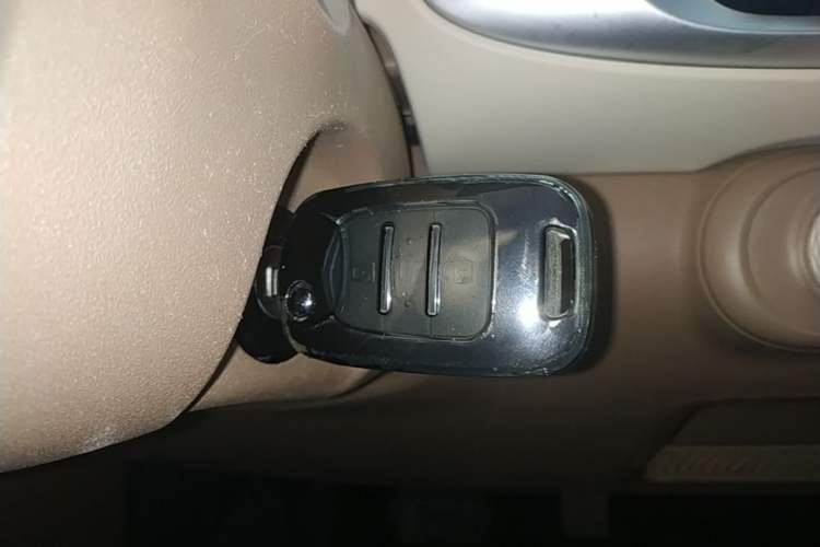 Used Wuling Hongguang MINIEV 2025 Four-Door Version Advanced Edition Vehicle Key