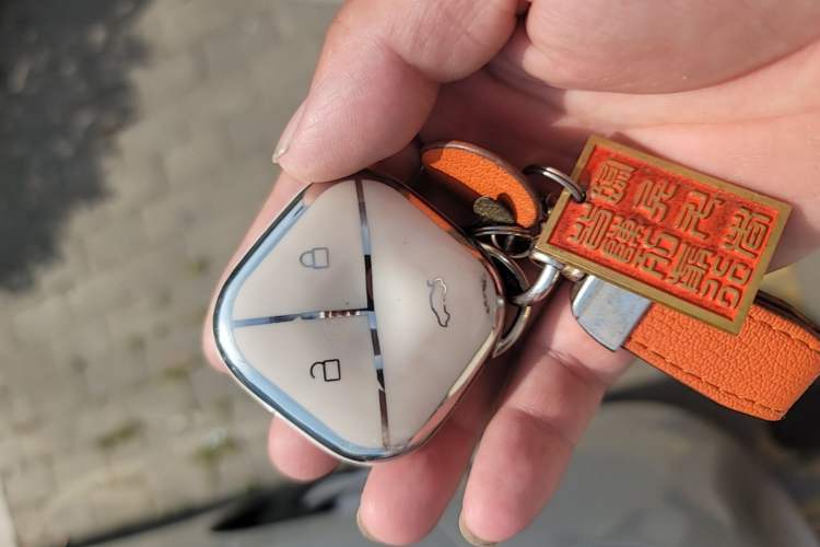 Used Wuling Hongguang MINIEV 2025 Four-Door Version Premium Edition Vehicle Key