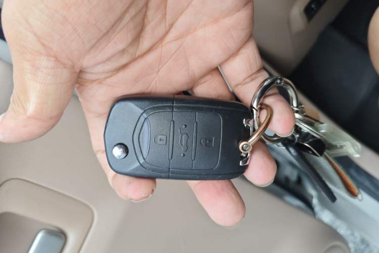 Used Wuling Hongguang MINIEV 2025 Four-Door Version Advanced Edition Vehicle Key
