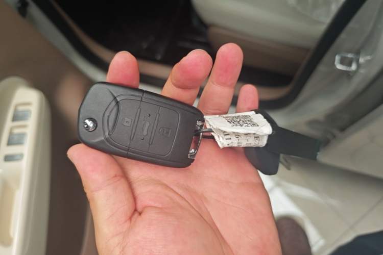 Used Wuling Hongguang MINIEV 2025 Four-Door Version Premium Edition Vehicle Key