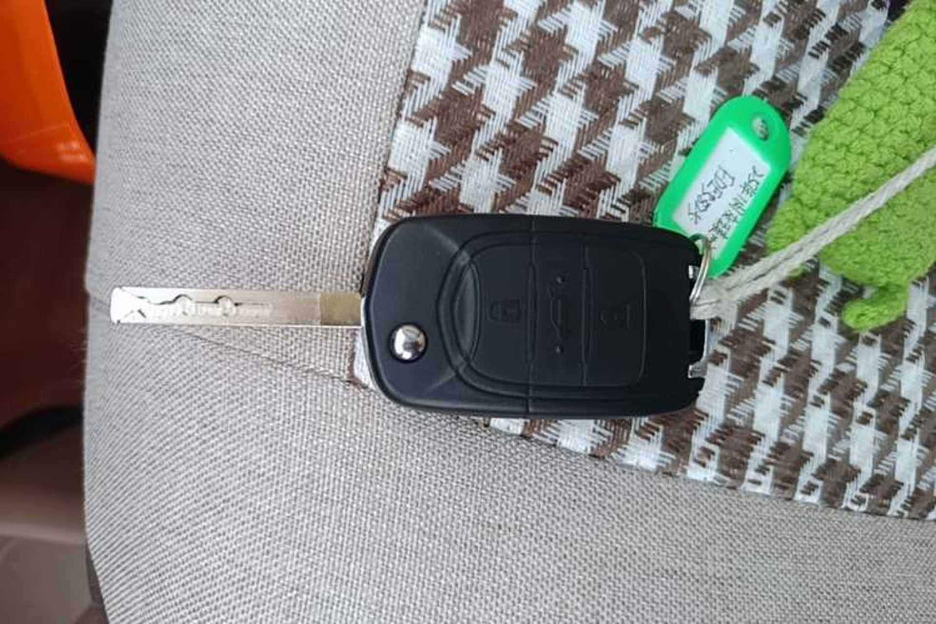 Used Wuling Hongguang MINIEV 2025 Four-Door Version Advanced Edition Vehicle Key