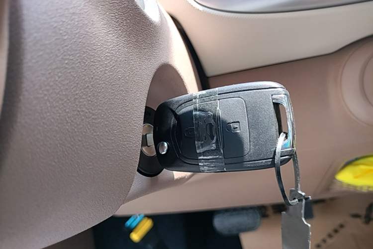 Used Wuling Hongguang MINIEV 2025 Four-Door Version Advanced Edition Vehicle Key