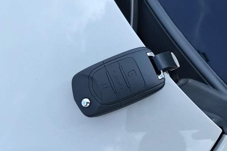 Used Wuling Hongguang MINIEV 2025 Four-Door Version Advanced Edition Vehicle Key