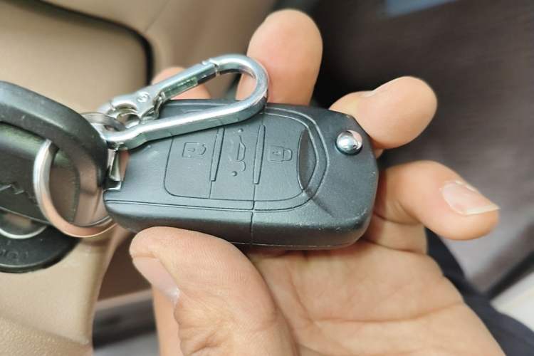 Used Wuling Hongguang MINIEV 2025 Four-Door Version Advanced Edition Vehicle Key