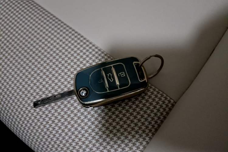 Used Wuling Hongguang MINIEV 2025 Four-Door Version Advanced Edition Vehicle Key