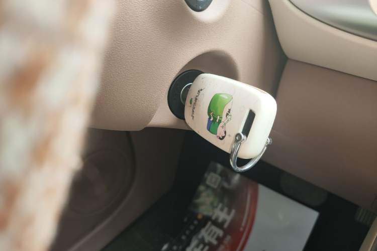 Used Wuling Hongguang MINIEV 2025 Four-Door Version Advanced Edition Vehicle Key