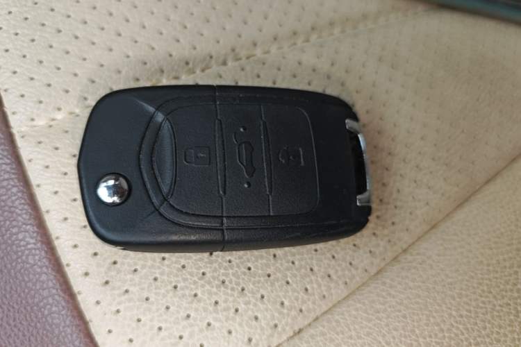 Used Wuling Hongguang MINIEV 2025 Four-Door Version Advanced Edition Vehicle Key