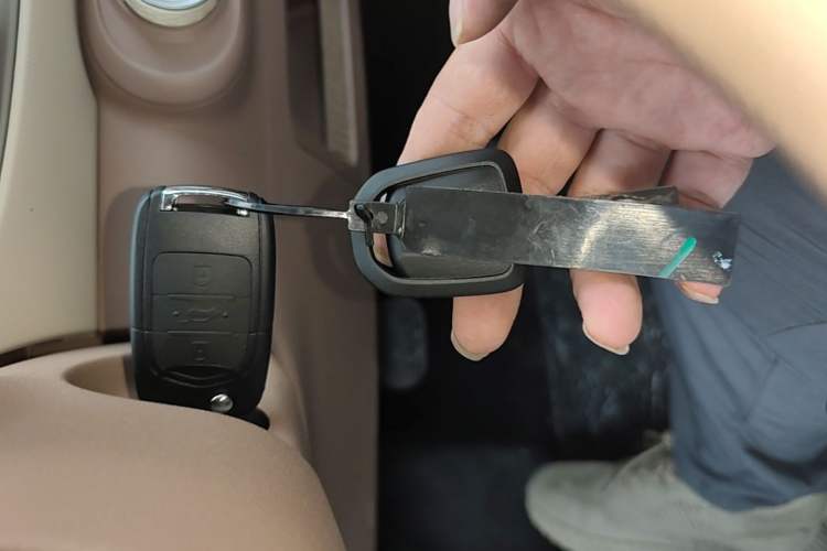 Used Wuling Hongguang MINIEV 2025 Four-Door Version Advanced Edition Vehicle Key