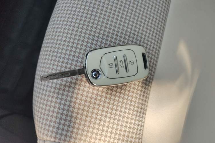 Used Wuling Hongguang MINIEV 2025 Four-Door Version Advanced Edition Vehicle Key