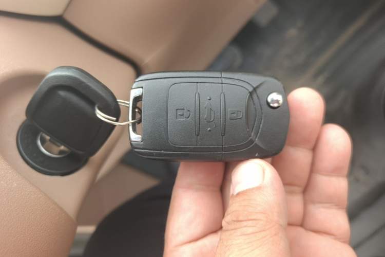 Used Wuling Hongguang MINIEV 2025 Four-Door Version Advanced Edition Vehicle Key