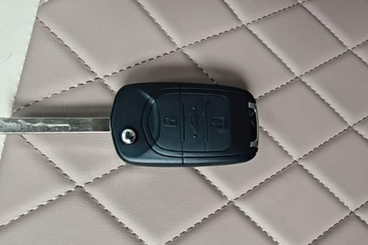 Used Wuling Hongguang MINIEV 2025 Four-Door Version Advanced Edition Vehicle Key