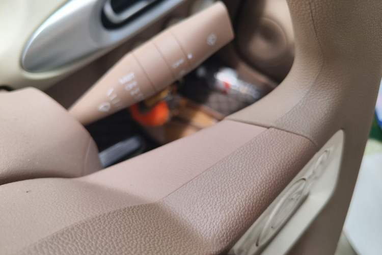 Used Wuling Hongguang MINIEV 2025 Four-Door Version Advanced Edition Vehicle Key