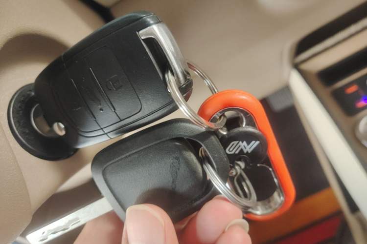 Used Wuling Hongguang MINIEV 2025 Four-Door Version Premium Edition Vehicle Key