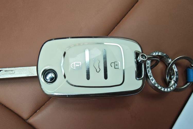 Used Wuling Hongguang MINIEV 2025 Four-Door Version Advanced Edition Vehicle Key